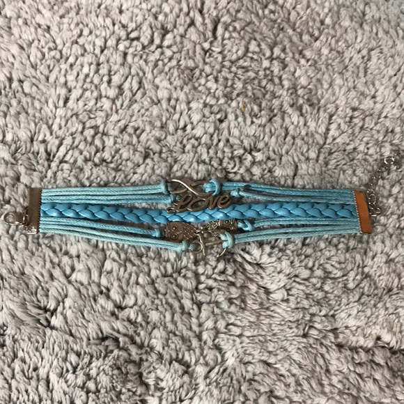 Jewelry - Blue bracelet